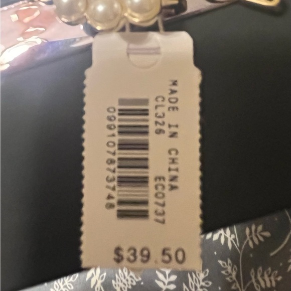 J. Crew Gold and Pearl Heart Hair Accessory NWT, Retail $39 - Picture 4 of 4
